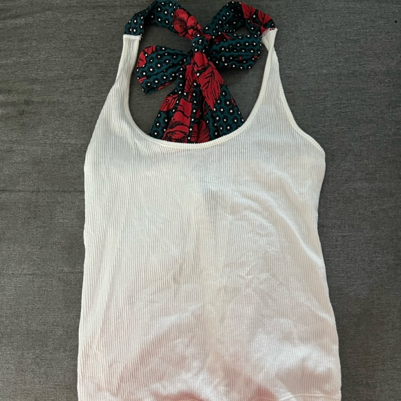 Ribbed Tank Top - Picture 4 of 9